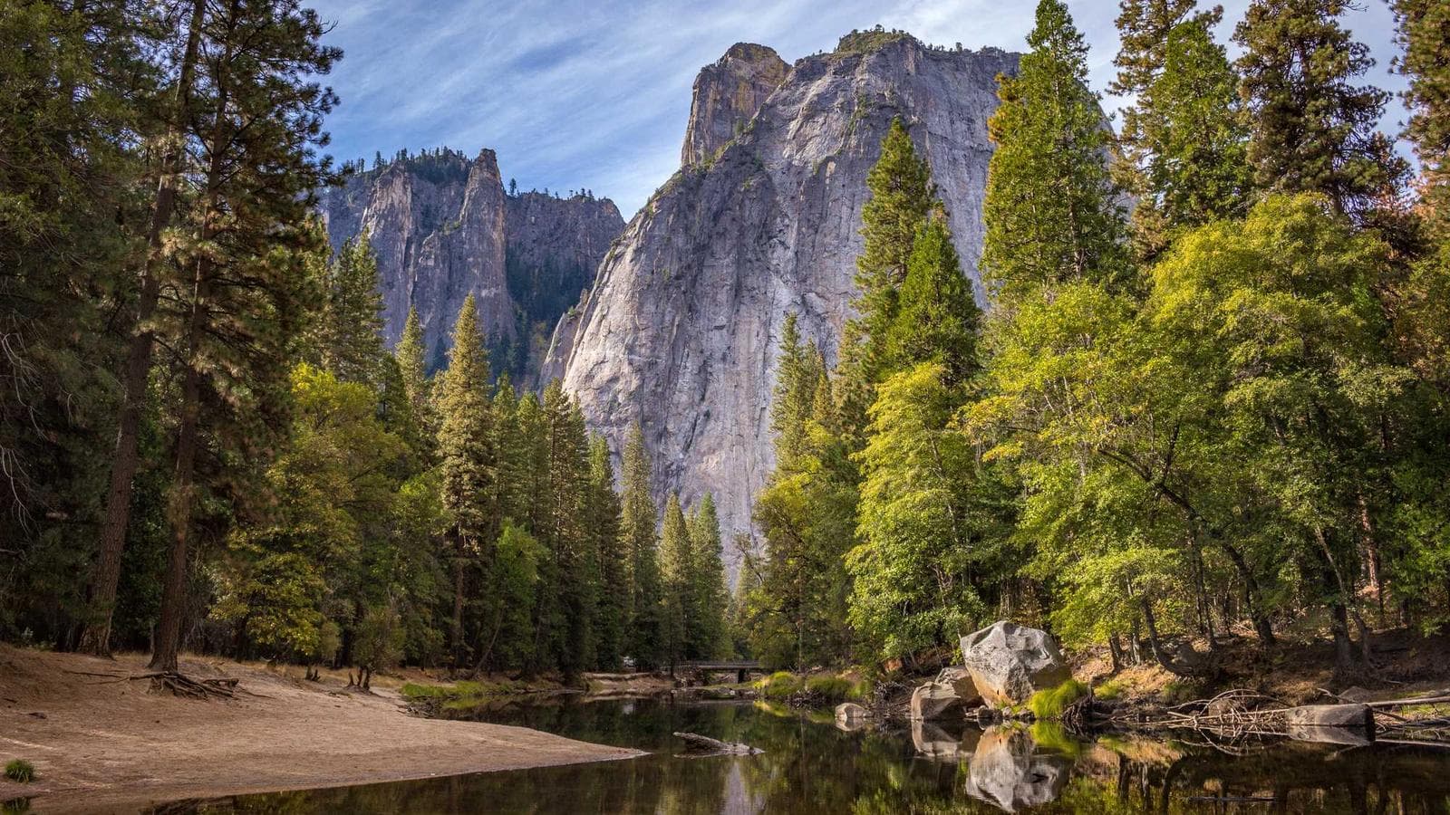 Facilitator explaining rules